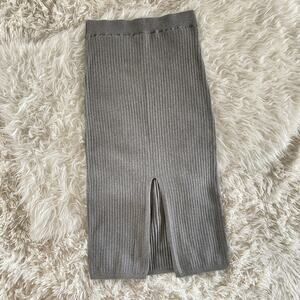 Gianni Bini Rib Knit Pencil Skirt with Front Slit in Gray, size M
